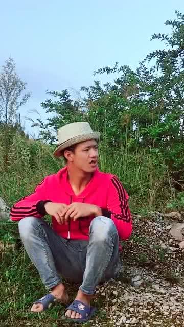 小伙吃瓜绝技视频,小伙独门吃瓜绝技大揭秘